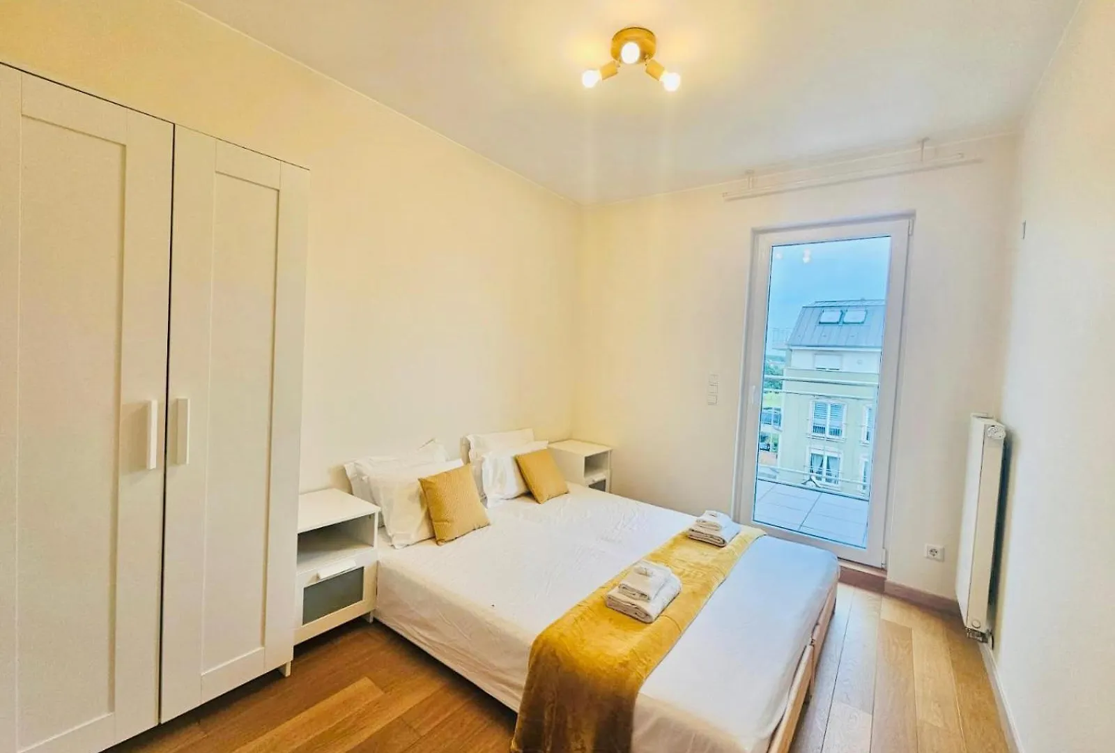 Two Bedrooms With Parking In Hesperange-Hesp1